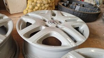 Alu kola Vw Sharan R16