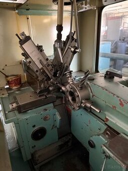 Hrotový soustruh – starší robustní stroj