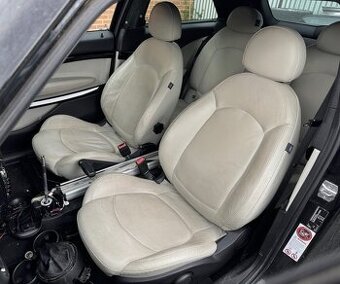 Mini Paceman kožené sedačky