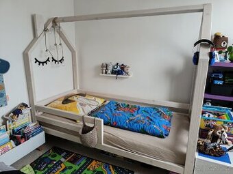 Dětská postel s matrací 90x200
