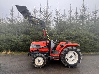 Malotraktor Kubota GL260 s čelním nakladačem