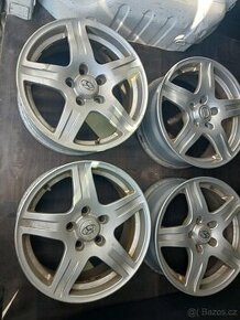 R16 Prosím volat neboSMS Huyndai Kia 5x114,3 alu kola zach -