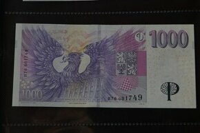 Výroční bankovka 1000 Kč s přítiskem ČNB, série R76