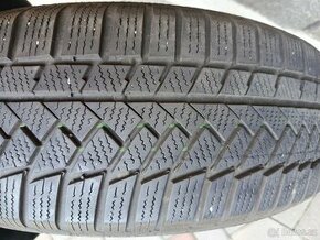 Pneu zimní 215/65R17