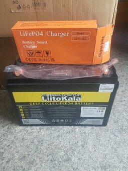 LiFePo4 baterii s kapacitou 100Ah, napětí 12.8V.