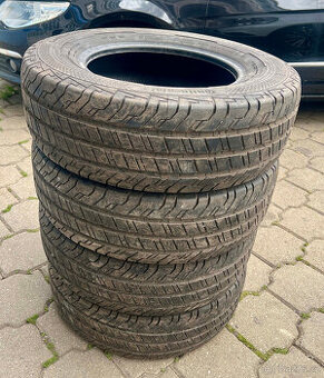Continental VanContact 100 215/70/R15C ujeto 500km
