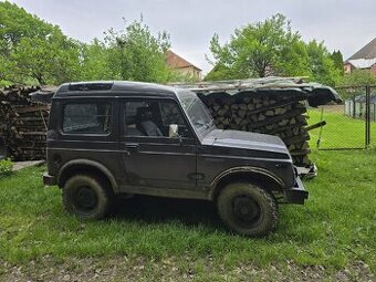 Suzuki Samurai