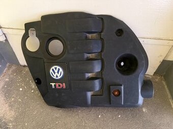 Horní kryt motoru pro VW Passat B5.5