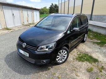 TOURAN 1.4 TSi 103kW HIGHLINE PLNÝ SERVIS NAVI PDC