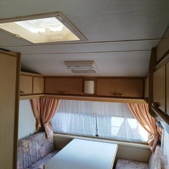 Prodám karavan Chateau 400 s předstanem