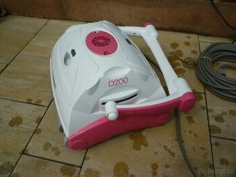 Bazénový robot BWT D200 - na opravu nebo ND
