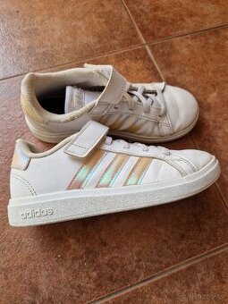 Prodám dětské boty Adidas vel. 31
