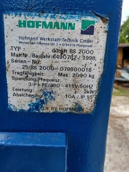 Dvousloupový zvedák hofmann