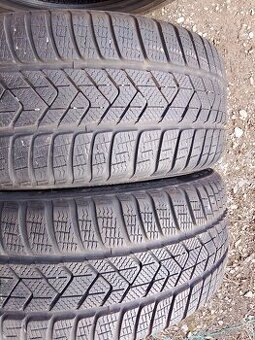 235/45/18 98v Pirelli - zimní pneu 2ks
