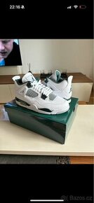 Jordan 4