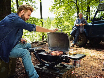 Plynový gril Weber Q2000 černý