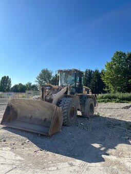 Kolový Nakladač CAT 938G