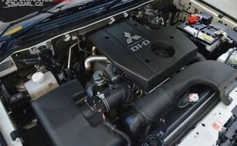 Kompletní motor Mitsubishi Pajero IV 3.2 DID 4M41