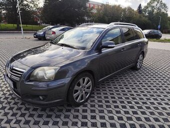 Toyota Avensis combi