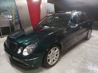 Mercedes Benz - E W211