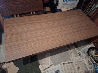 Konferenční stolek