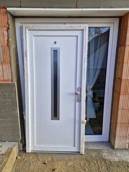 Vchodové dveře