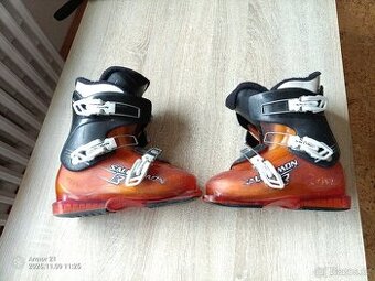 Dětské sjezdové boty Salomon 23,5 cm.
