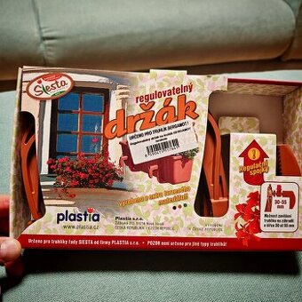 Držák regulovatelný  na truhlíky Siesta, 2 balení