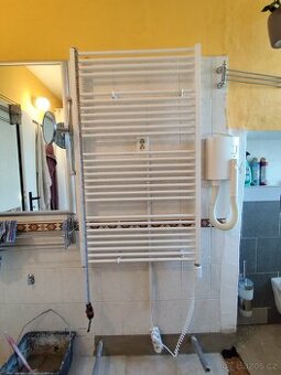 Trubkový radiátor, žebřík do koupelny