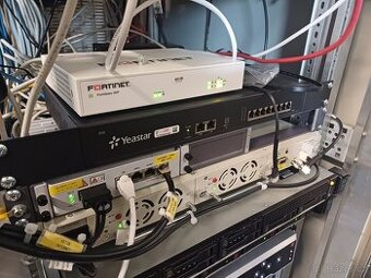 Telefonní ústředna Yestar s50