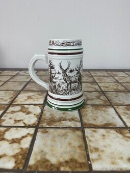 Vintage Pivní Korbel "Divoká Zvířata"