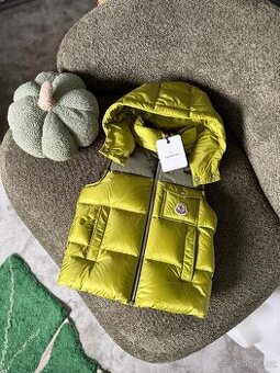 Luxusní, dětská vesta MONCLER
