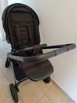 Kočárek Carrello Ultra