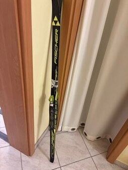 Běžky Fischer RCS Sprint 140 cm, šupiny