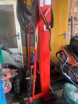 Vysokozvizny paletovaci vozik