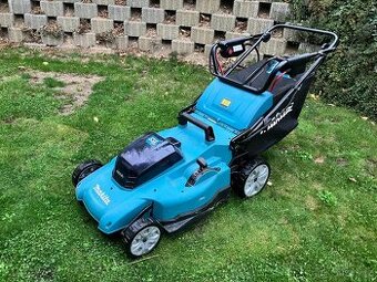 Aku Makita DLM539Z s pojezdem