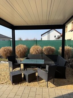 Ratanový zahradní nábytek