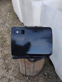 Prodám kastlík do palubní desky VW Passat B6