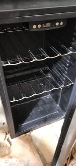 vinoteka Baumatic BWE 40