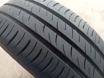 185/60 R15 KUMHO (4916)