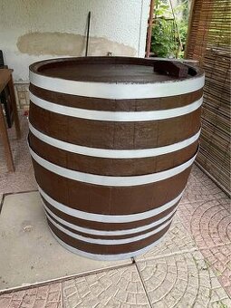 Prodám okrasný dubový sud 500L
