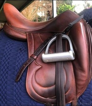 Drezurní třmeny Lorenzini by Equiline originály