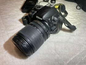 fotoaparát Nikon D3100 s 18-105mm, stativ a dálková spoušť