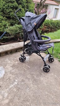 Kočárek sportovní golf