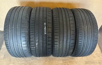 letní pneu 235/40-19 Pirelli PZero