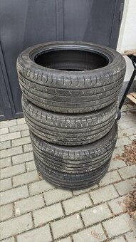 Letní pneumatiky Sava v dobrém stavu 205/50 R17