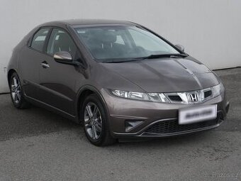 Honda Civic 1.4 I , 73 kW nafta, 2010