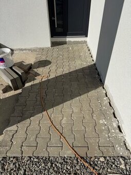 Zámková dlažba tl. 10 cm