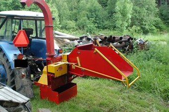 Štěpkovač za traktor