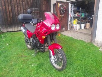 Triumph Tiger 900